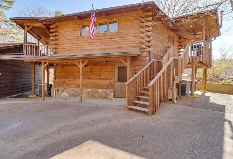 Family Friendly Riverfront Manor On The Little Red