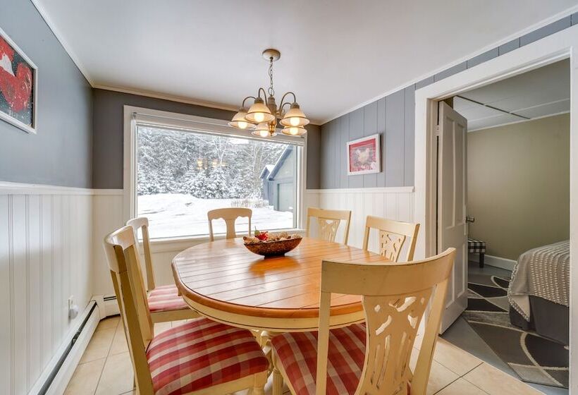 Farmhouse Cottage W/ Hot Tub, Near Titus Mountain!