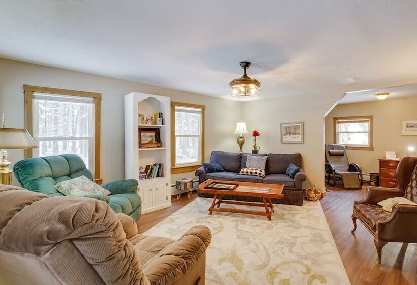 Farmhouse Cottage W/ Hot Tub, Near Titus Mountain!