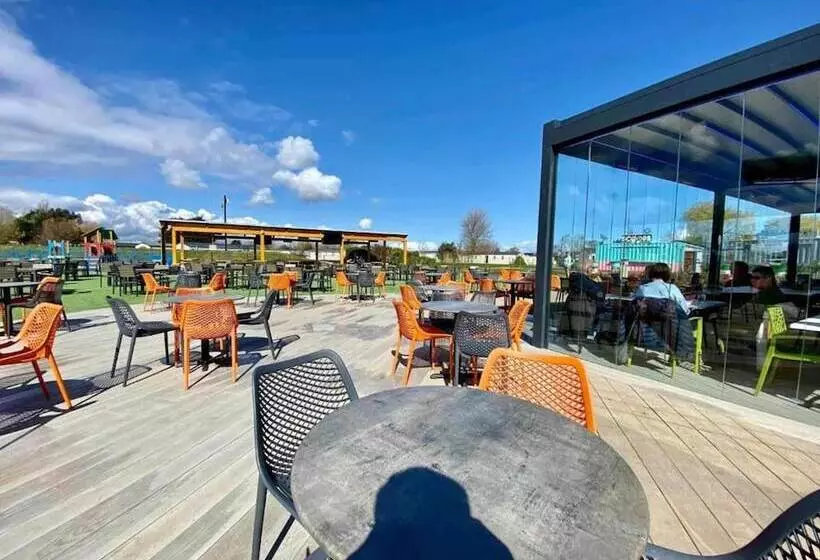 ホテル Meadows 50   Southview Holiday Park Skegness