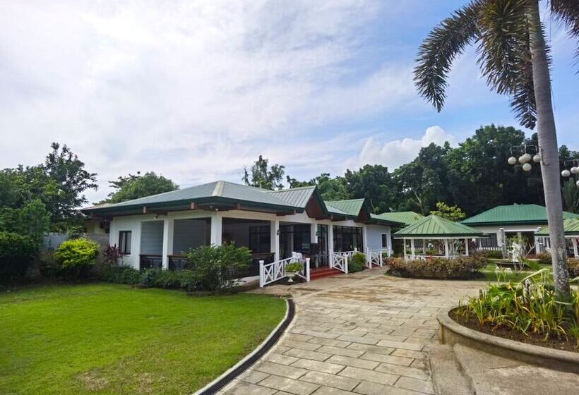 Hotel Cabana Republic