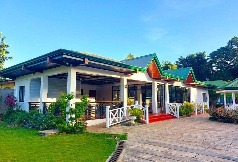 Hotel Cabana Republic