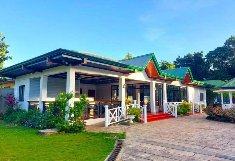 Hotel Cabana Republic