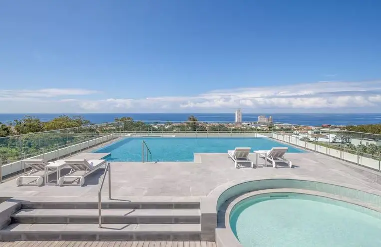 ホテル Doubletree By Hilton Lagoa Azores