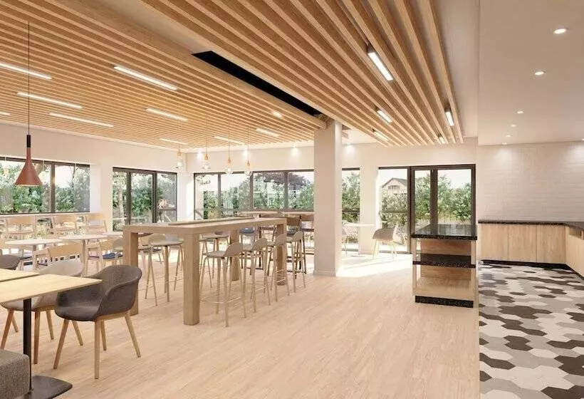 Hotelli Holiday Inn Express Caen Epron, An Ihg