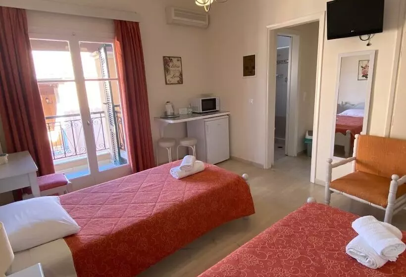 ホテル Nikos Cassiopeia Apartments