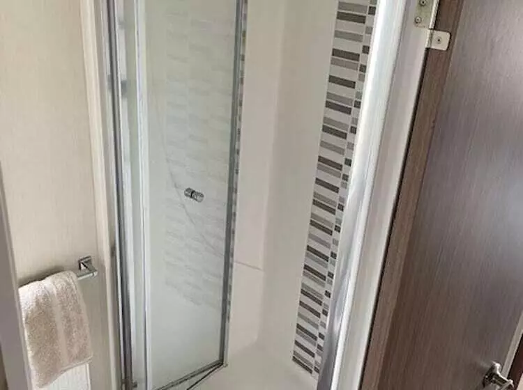 Hotelli Premium 2 Bed Caravan Sleeps 6 With Huge Decking