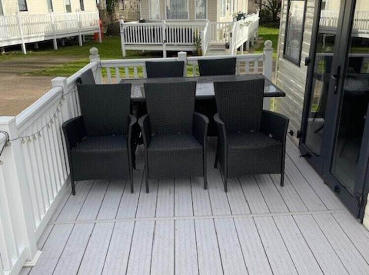 فندق Premium 2 Bed Caravan Sleeps 6 With Huge Decking