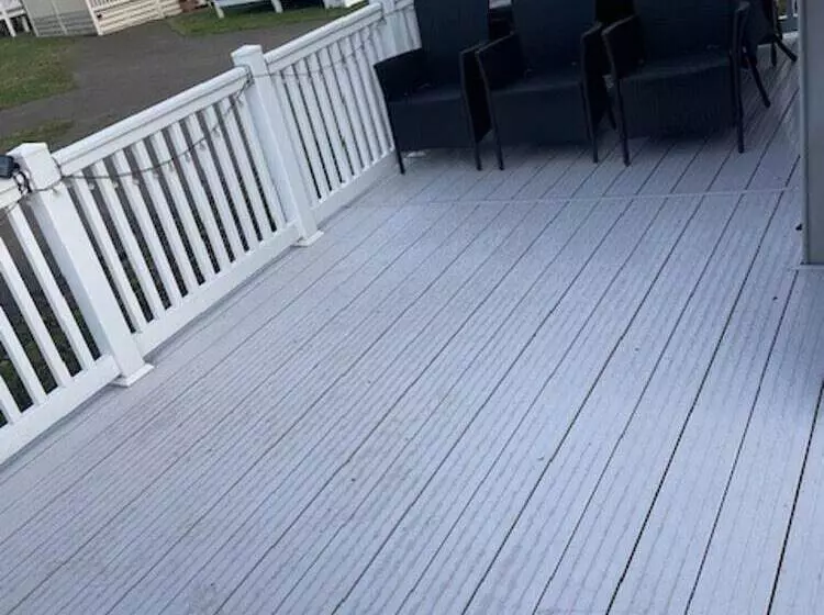 Hotelli Premium 2 Bed Caravan Sleeps 6 With Huge Decking