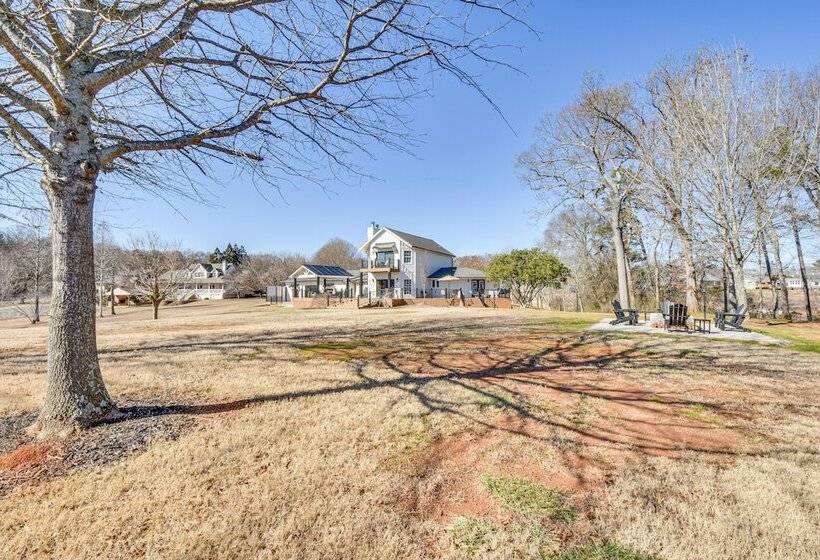 Lake Hartwell Home W/ Dock + Fire Pits!