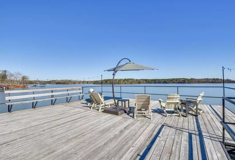 Lake Hartwell Home W/ Dock + Fire Pits!