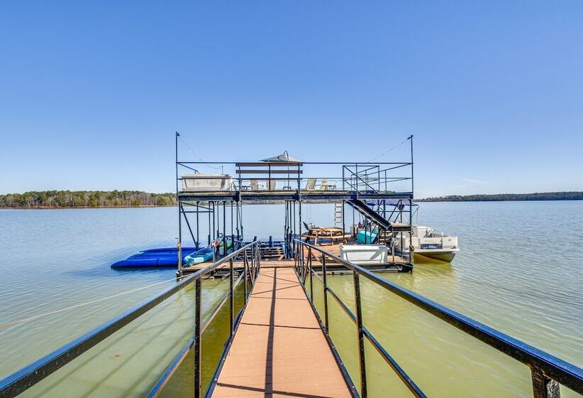 Lake Hartwell Home W/ Dock + Fire Pits!