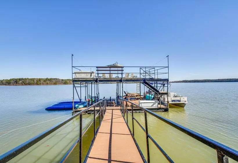 Lake Hartwell Home W/ Dock + Fire Pits!