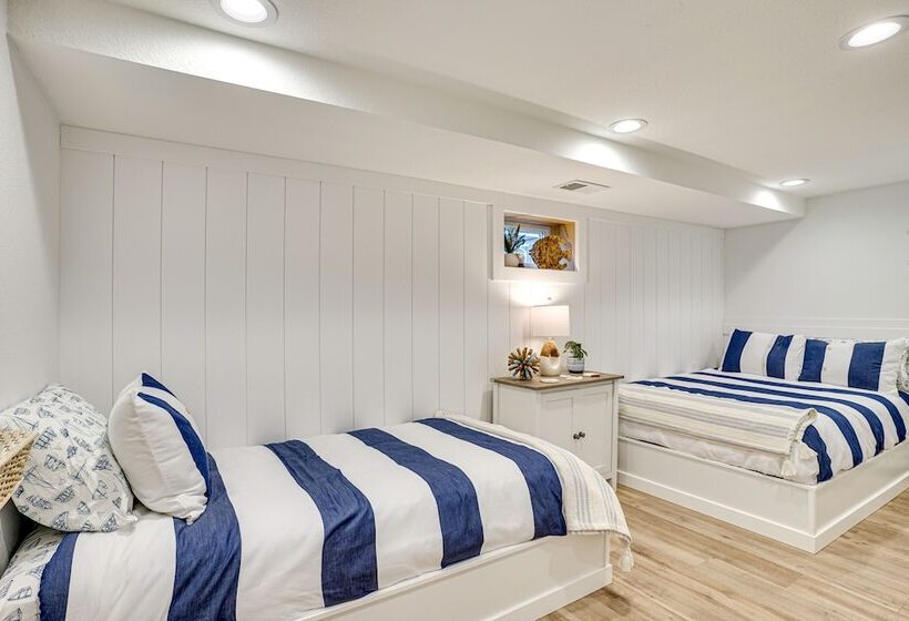 Montpelier Lake House W/ Deck, Dock & Fireplace!