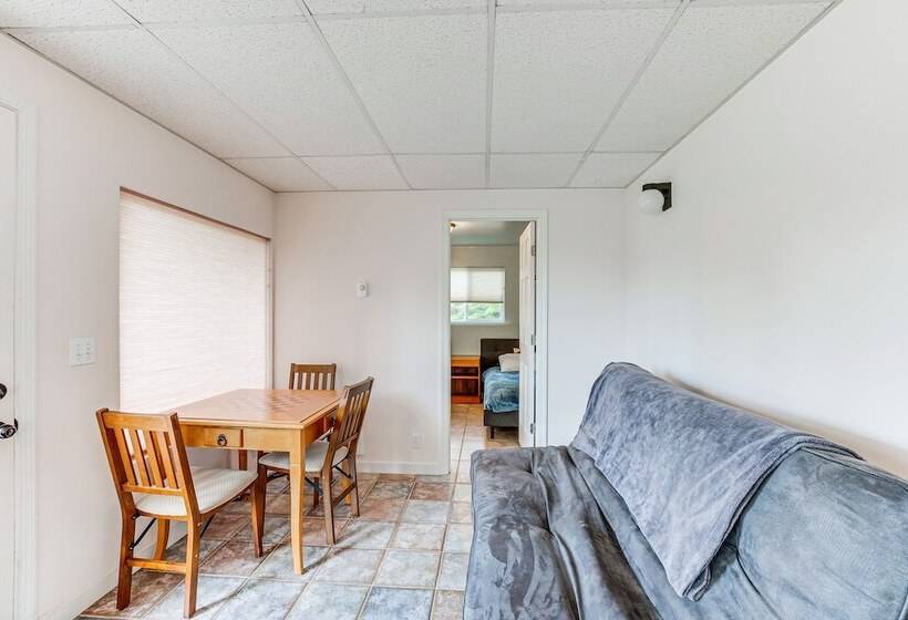 Peaceful Port Orford Retreat W/ Hot Tub & Views!