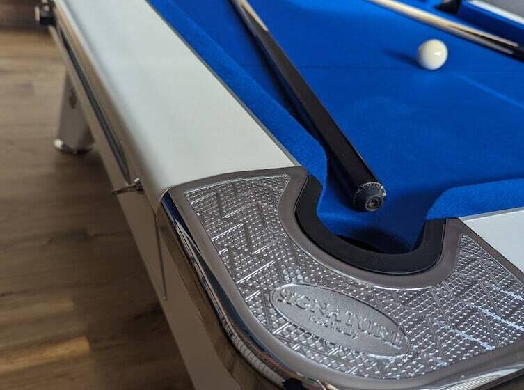 פנסיון Jurassic Bay Holidays