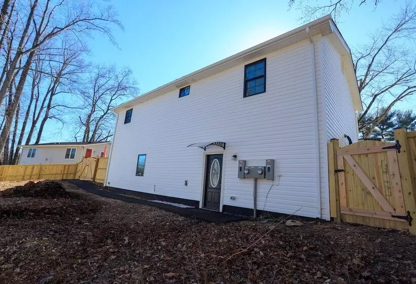 Majatalo Spacious La Plata Escape