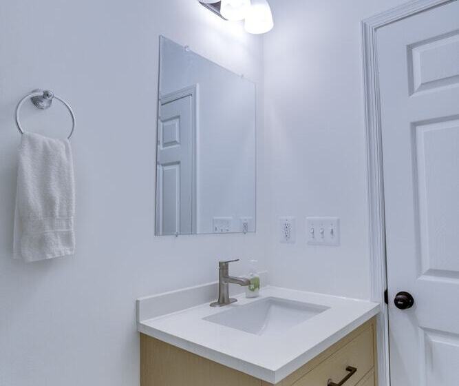 膳宿费 Spacious La Plata Escape