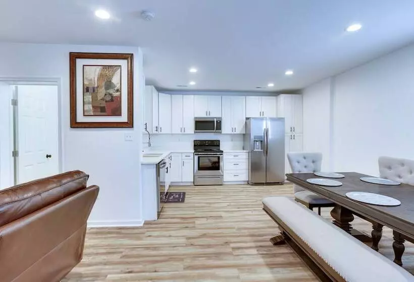 Majatalo Spacious La Plata Escape