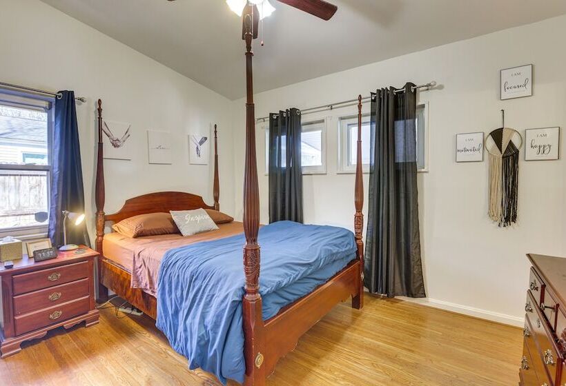 Pet Friendly Birmingham Cottage W/ Private Hot Tub