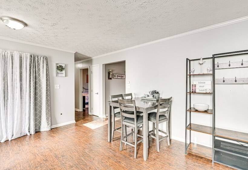 Pet Friendly Lawrenceburg Home Near Distilleries!