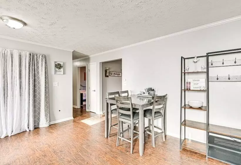 Pet Friendly Lawrenceburg Home Near Distilleries!