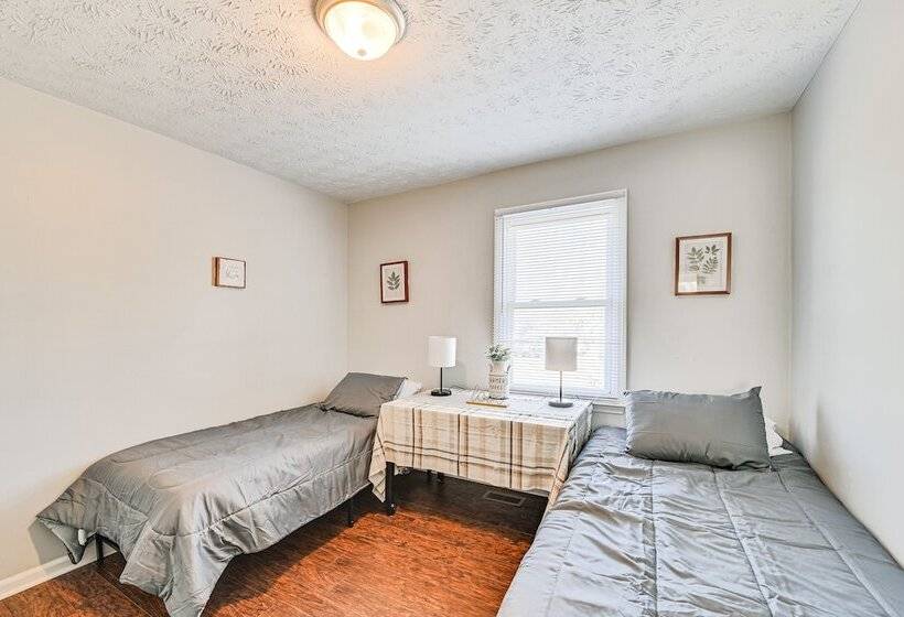 Pet Friendly Lawrenceburg Home Near Distilleries!