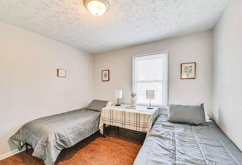 Pet Friendly Lawrenceburg Home Near Distilleries!