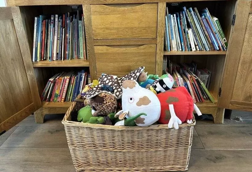 Residenssi House Few Mins From Beach With Hot Tub & Sauna