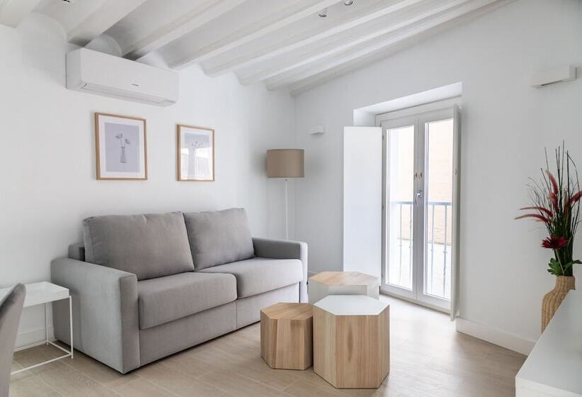 Villalobos Suites Adults Recommended