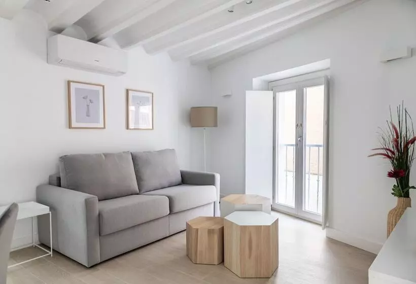 Villalobos Suites Adults Recommended