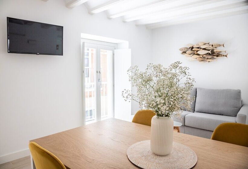 Villalobos Suites Adults Recommended