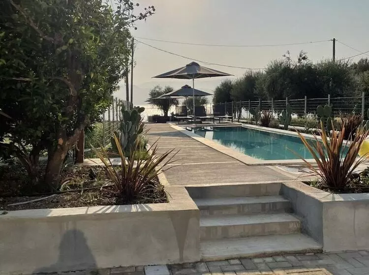 Blue Symphony Suites & Apartments