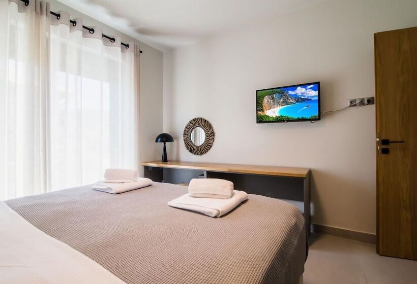 Blue Symphony Suites & Apartments