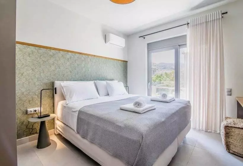 Blue Symphony Suites & Apartments