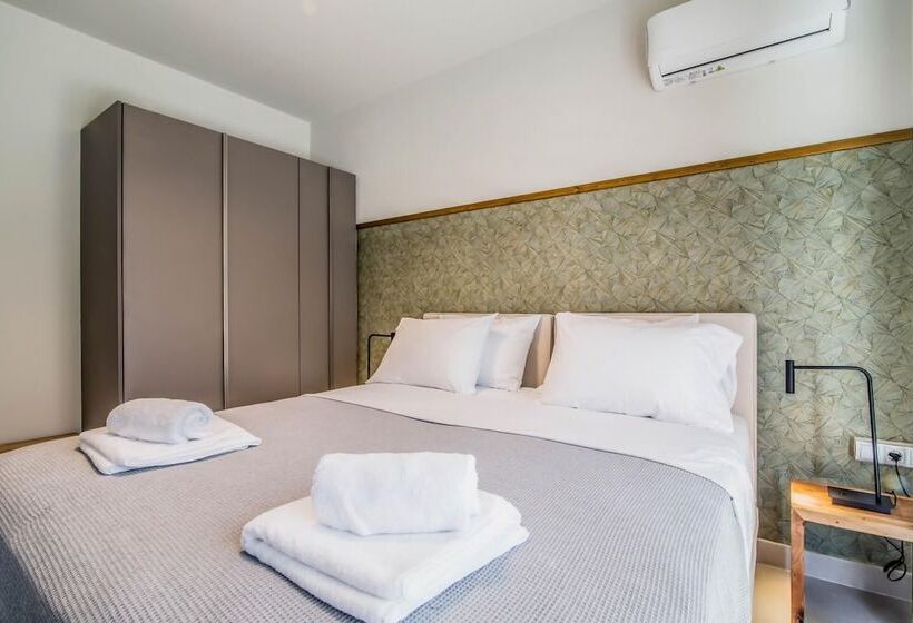 Blue Symphony Suites & Apartments