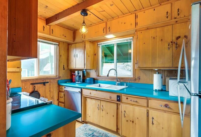 Cozy Mi Wuk Village Cabin: 18 Mi To Dodge Ridge!