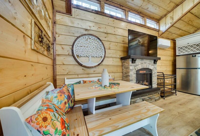 Hook, Line, & Sinker Retreat: Fire Pit, Grill!