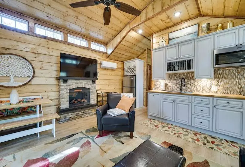 Hook, Line, & Sinker Retreat: Fire Pit, Grill!