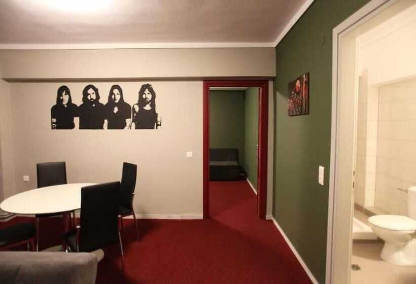 فندق Stay Hybrid Hostel