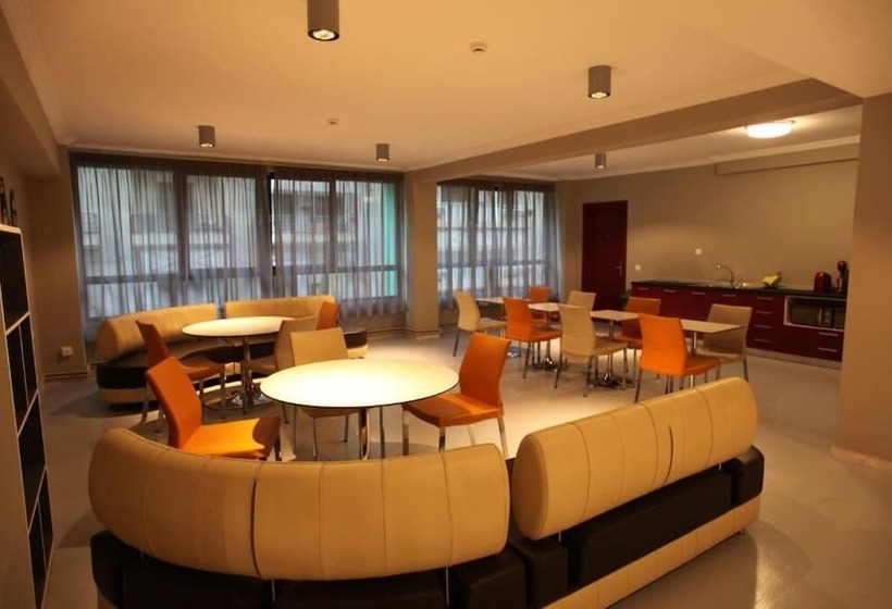 فندق Stay Hybrid Hostel