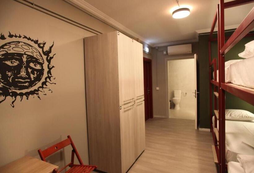 فندق Stay Hybrid Hostel