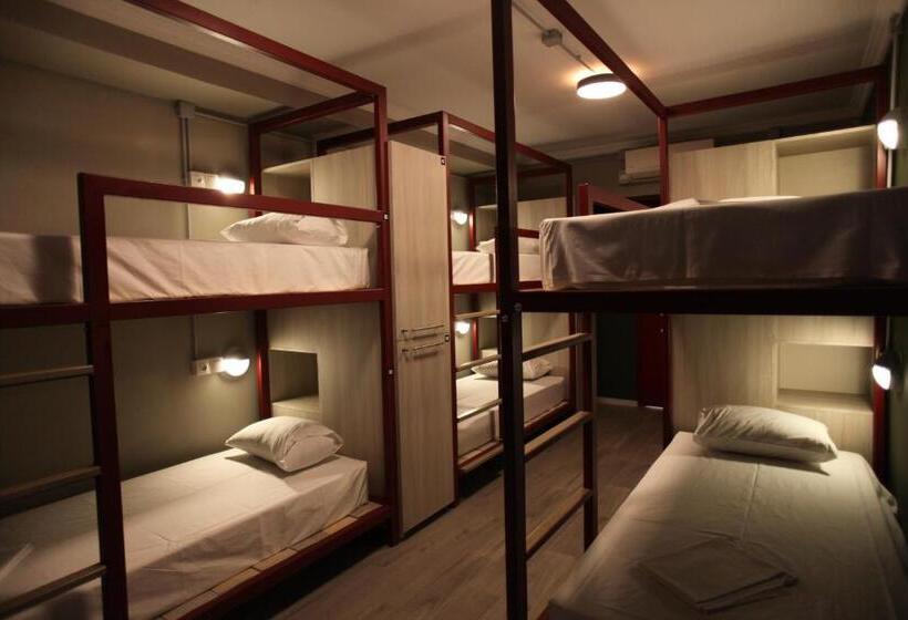 فندق Stay Hybrid Hostel