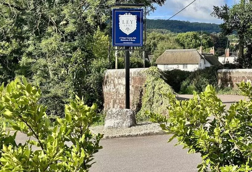 Hotelli The Ley Arms