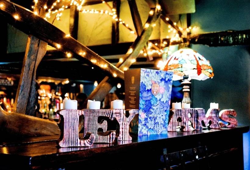 Отель The Ley Arms