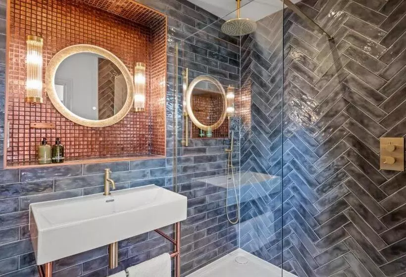 Hotelli The Ley Arms