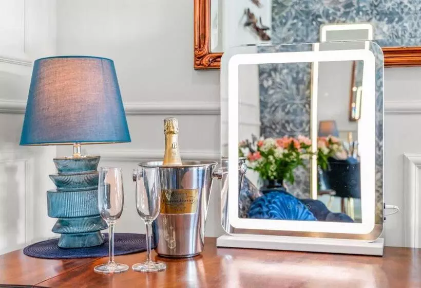 Hotelli The Ley Arms