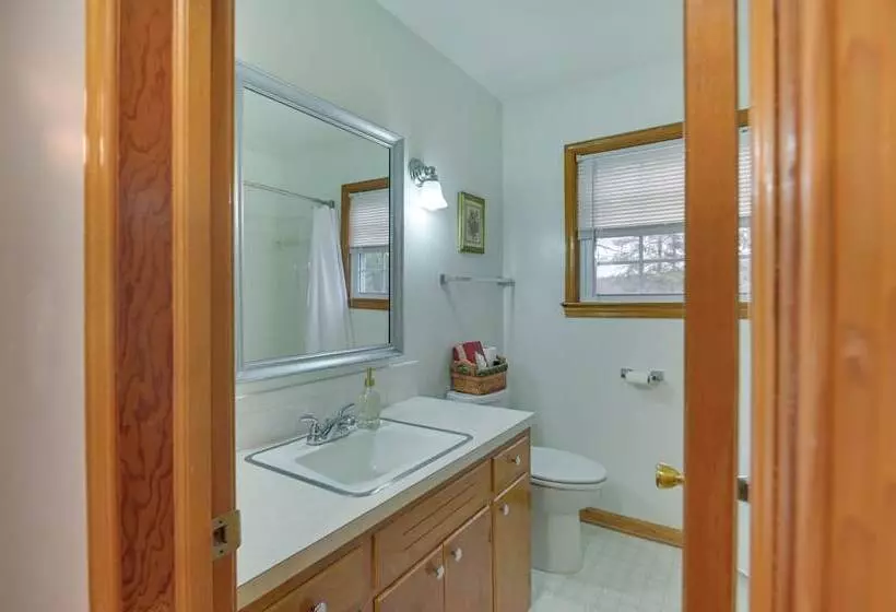 Large Home W/ Deck & Grill ~ 9 Mi To Virginia Tech