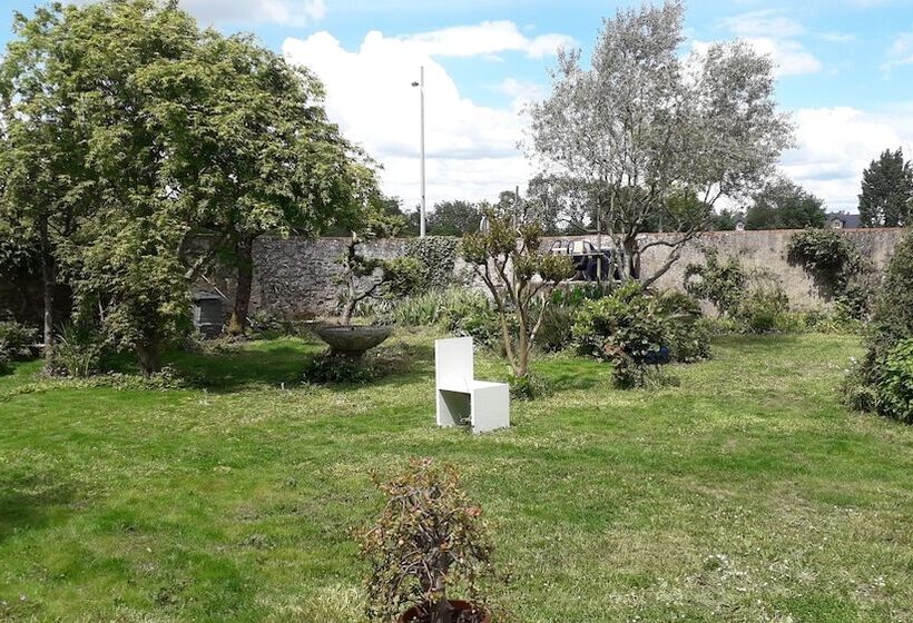 פנסיון Les Balcons Sur La Loire