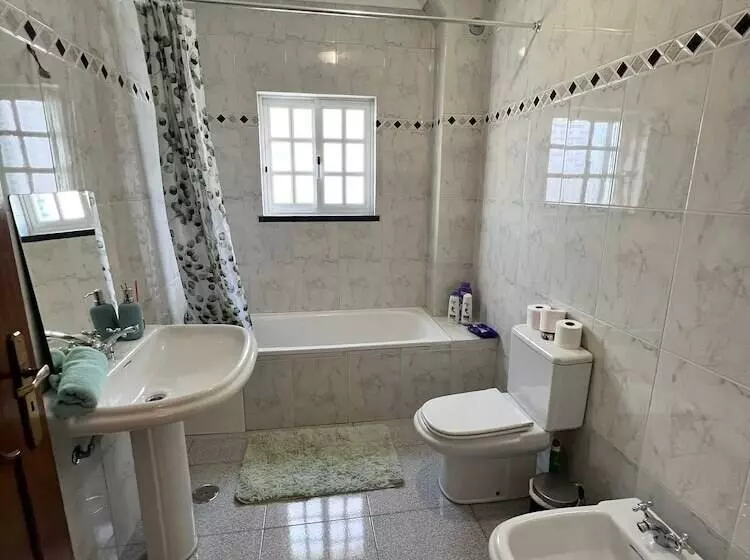 Majatalo R. António Aleixo 90a